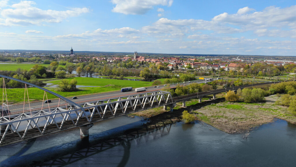 Elbbrücke mit Blick zur Lutherstadt Wittenberg