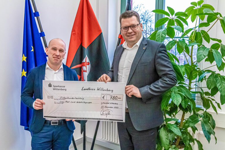 Selbsthilfegruppe im Landkreis Wittenberg: Landrat übergibt Spenden an Long- und Post-Covid-Gruppe