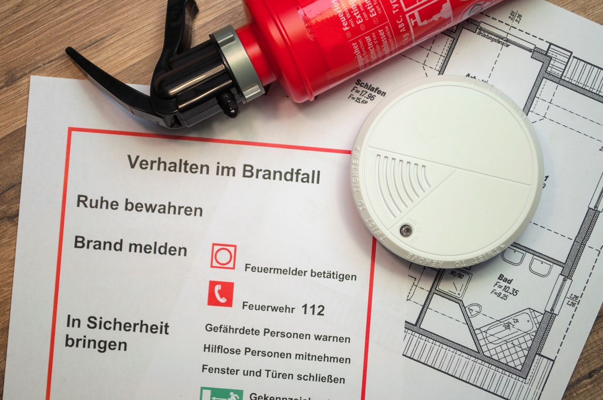 Feuerlöscher Rauchmelder Brandmelder Feueralarm