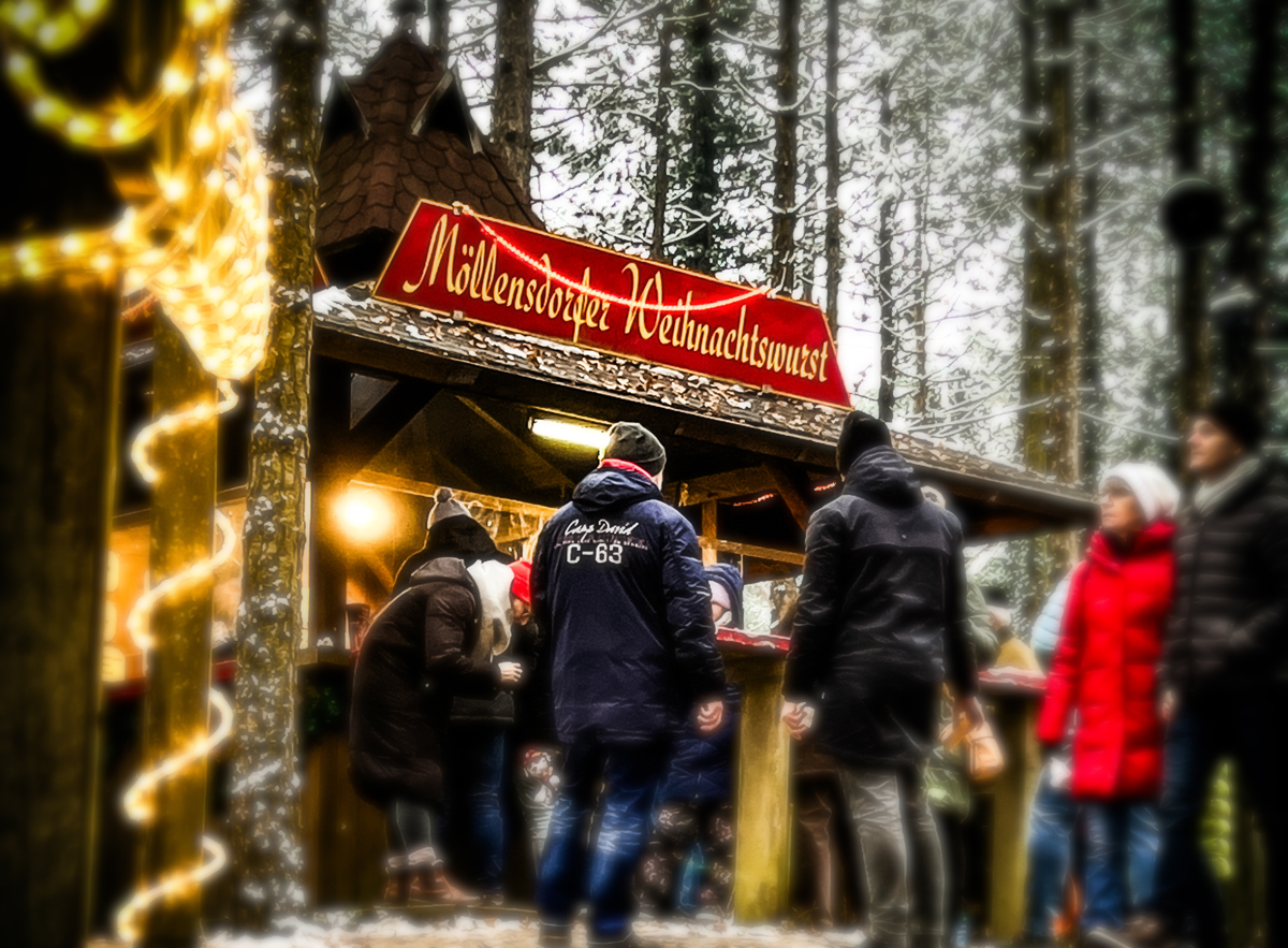 Möllensdorfer Weihnachtsmarkt- Weihnachtsmarkt im Wald