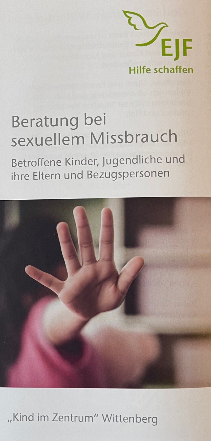 Flyer Beratungsstelle "Kind im Zentrum" EJF