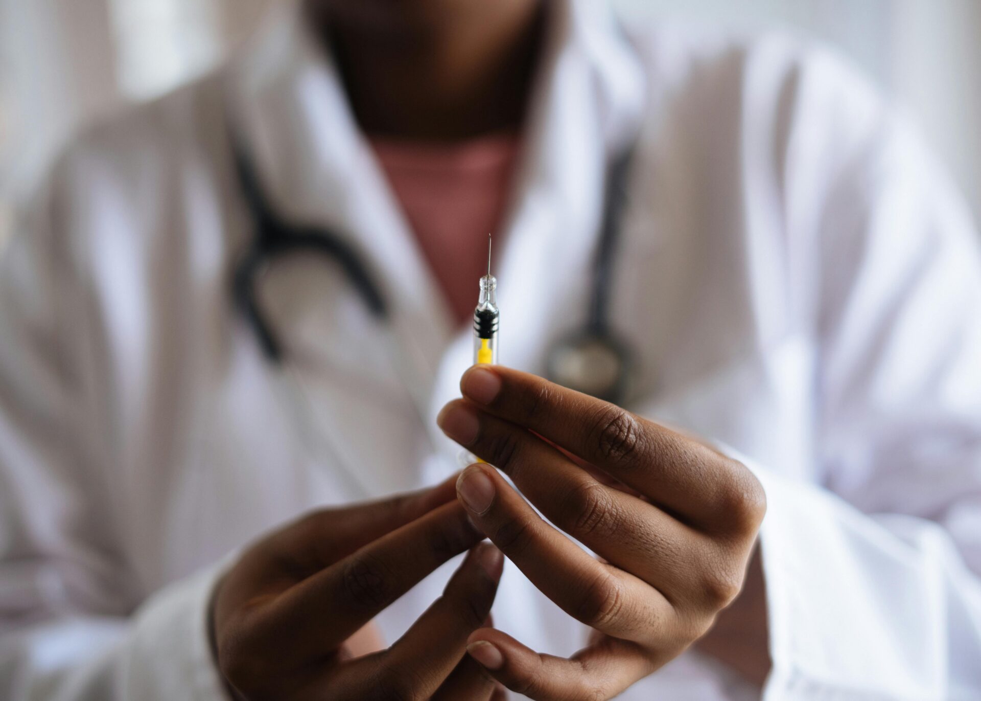 Die HPV-Impfung wirkt nicht nur bei Mädchen, sondern auch bei Jungen.