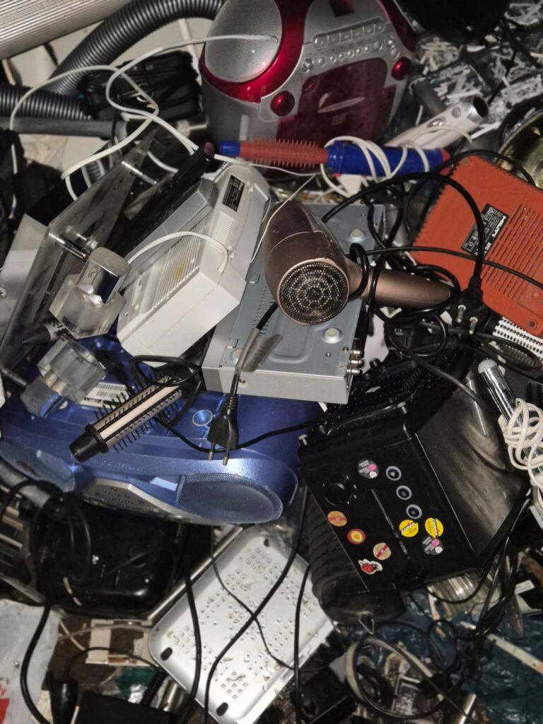 Am späten Freitagnachmittag endete eine illegale Müllsammlung bei Rehsen.