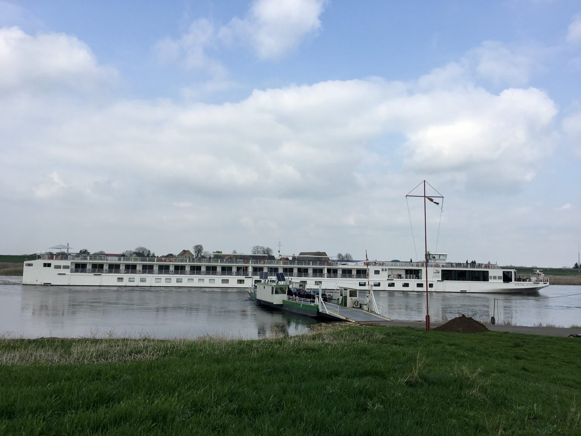 Landrat Christian Tylsch begrüßt die Pläne für den Bau einer neuen Elbebrücke zwischen Pretzsch und Mauken.