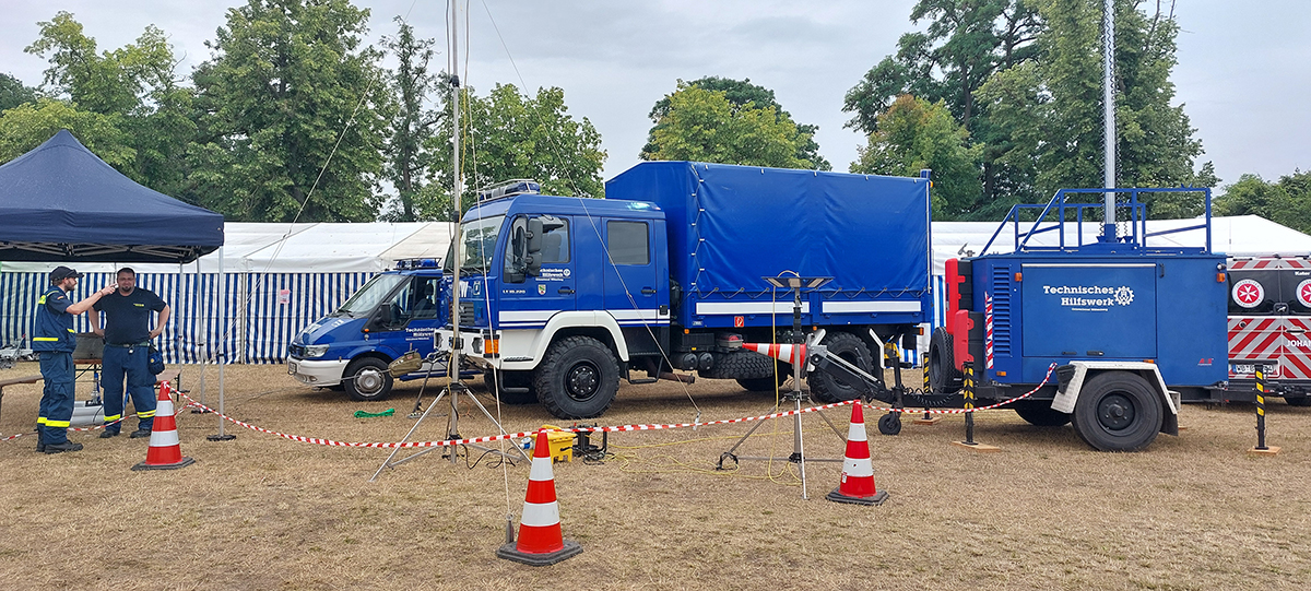Blaulichtmeile bringt Einsatzkräfte zum Anfassen ins Kreiszeltlager