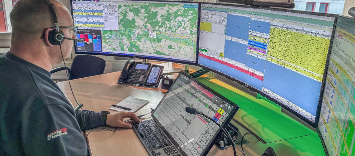 Die Integrierte Leitstelle für Feuerwehr und Rettungsdienst im Landkreis Wittenberg ist 24 Stunden an 365 Tagen im Jahr für Notrufe erreichbar,