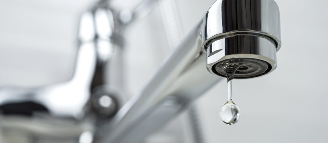 Wasserhahn tropft