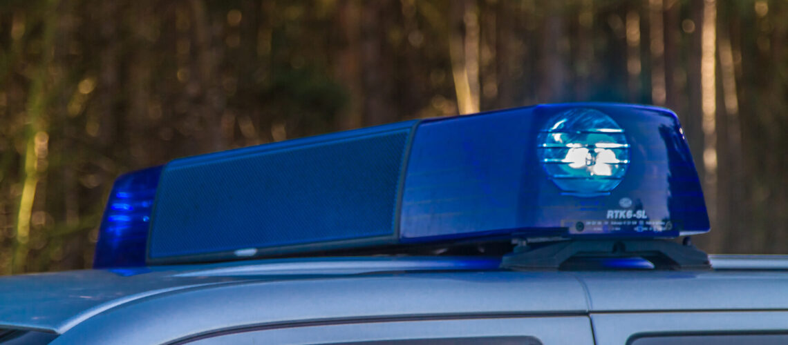 Blaulicht auf einem Polizeifahrzeug Blaulicht auf einem Polizeifahrzeug