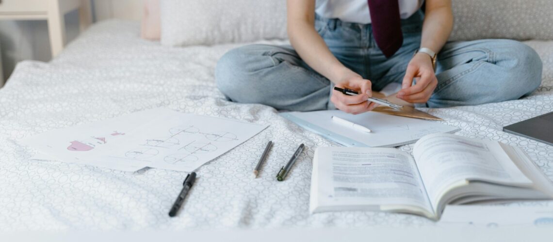 Das BAföG-Amt des Landkreises ist umgezogen. Ab sofort finden Sie die Ansprechpersonen in der Jugendberufsagentur „job.läuft“ in der Melanchthonstraße 3.