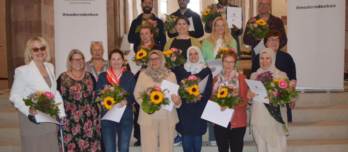 Bild von Preisträgern des Landesintegrationspreises Sachsen-Anhalt 2024