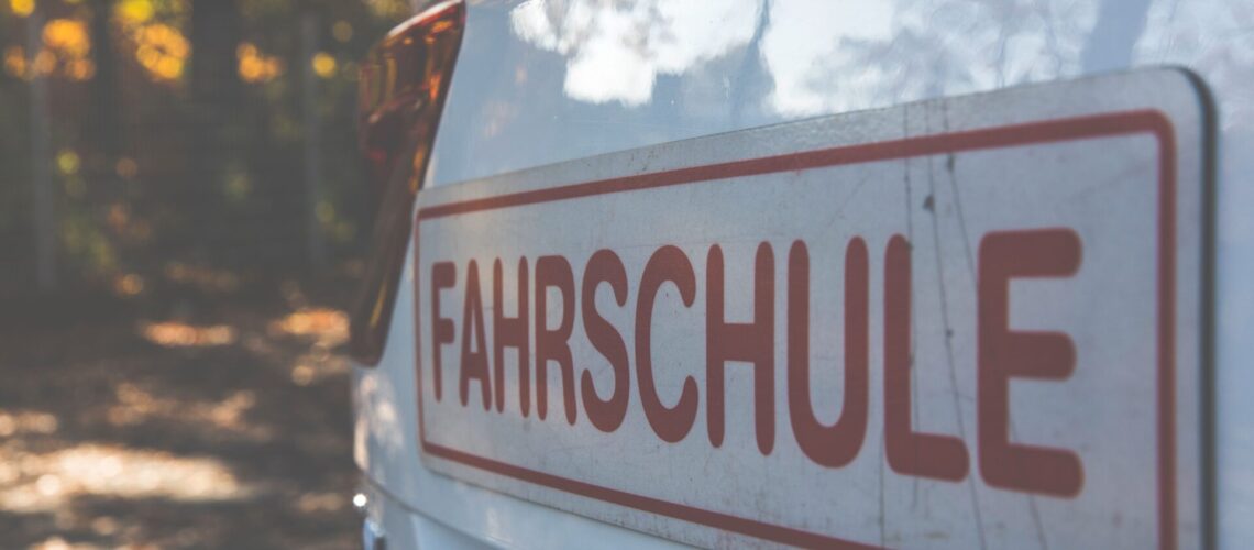 Fahrschulen aus dem Landkreis Wittenberg waren am Mittwoch zum fachlichen Austausch in der Kreisverwaltung.